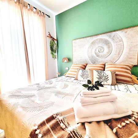Golden House Hotel Porto Torres Bagian luar foto